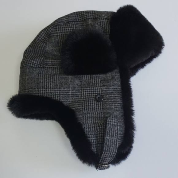 Stewart of Scotland Wool Blend Faux Fur Bomber Hat - Picture 5 of 6